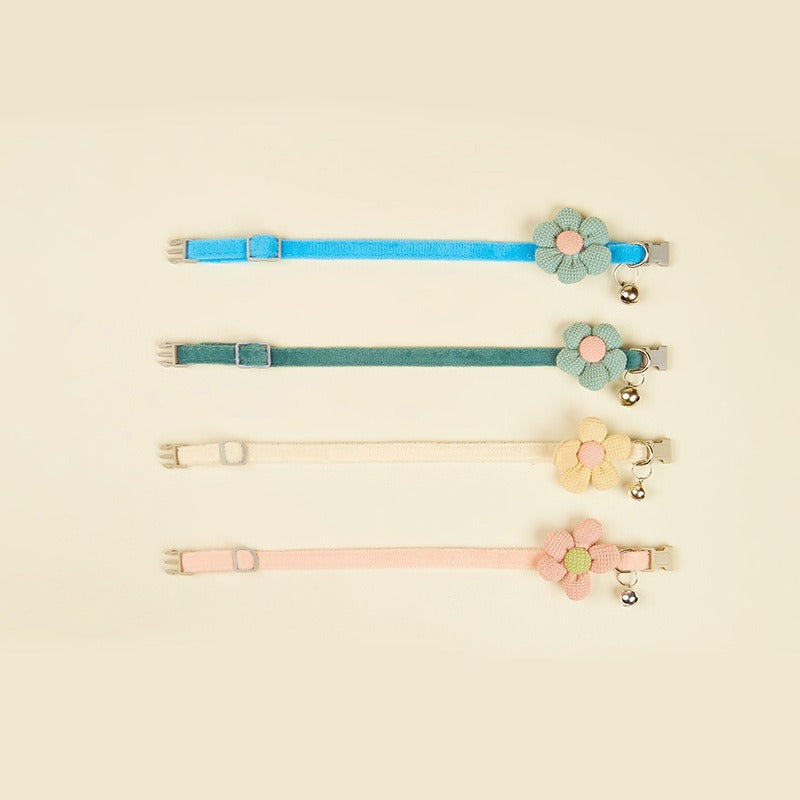 Wholesale Cute Flower Adjustable Bell Traction Collar